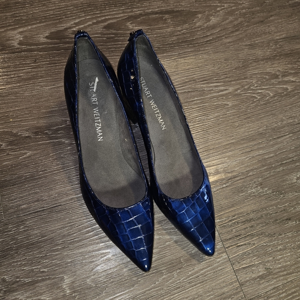 Stuart Weitzman crocodile leather embossed pumps - Picture 3 of 7